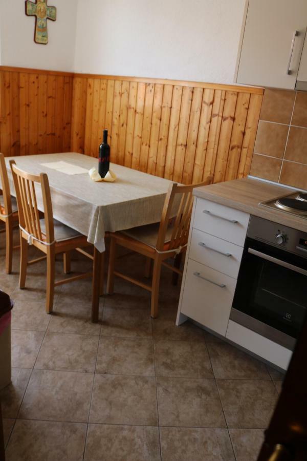 Apartment Topic Башка-Вода Екстер'єр фото